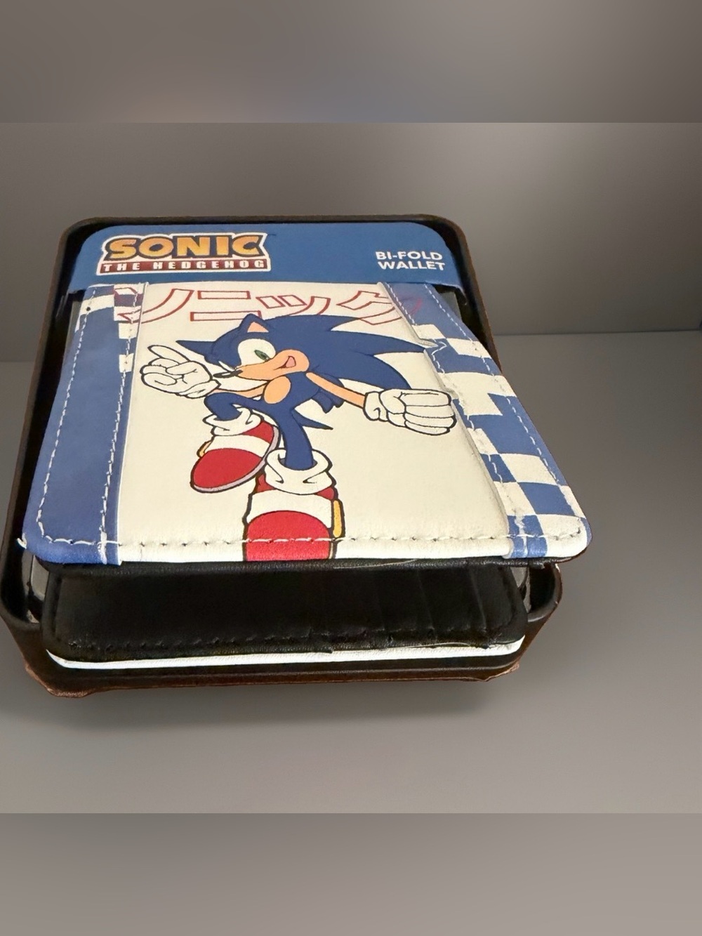Sonic the Hedgehog Bi-Fold Wallet - NWT - Picture 3 of 7